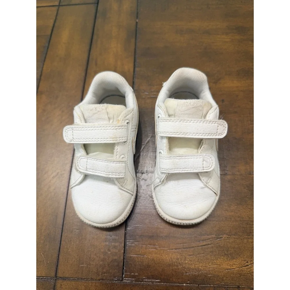 Nike Court Royale TDV Toddler Shoes White Hook Loop Sneakers 833537-102 Size 5C